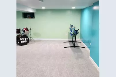 2239 Walnut Street, Waukegan, IL 60087 - Photo 12