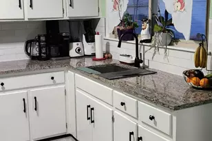 2239 Walnut St, Waukegan, IL 60087 - Photo 8