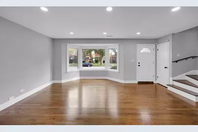 10626 S Lowe Avenue, Chicago, IL 60628 - Photo 8