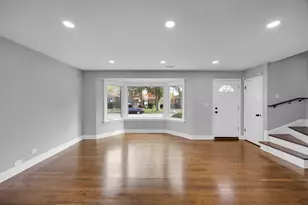 10626 S Lowe Ave, Chicago, IL 60628 - Photo 8