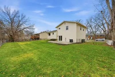 703 N Whitcomb Drive, Palatine, IL 60074 - Photo 34