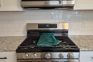 218 W 10th St, Streator, IL 61364 - Photo 18