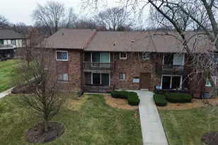 18053 Live Oak Ct, Tinley Park, IL 60477 - Photo 1