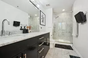 123 S Green St, Chicago, IL 60607 - Photo 18