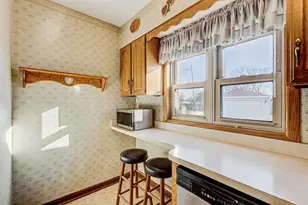 11111 Shelley St, Westchester, IL 60154 - Photo 16