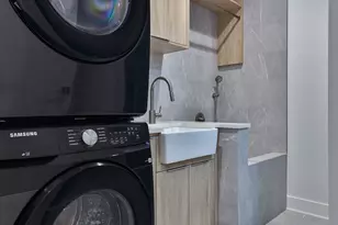 1418 W Warner Ave, Chicago, IL 60613 - Photo 32