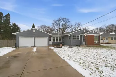 206 Boulevard Street, Sandwich, IL 60548 - Photo 2