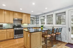 8434 Keystone Ave, Skokie, IL 60076 - Photo 2