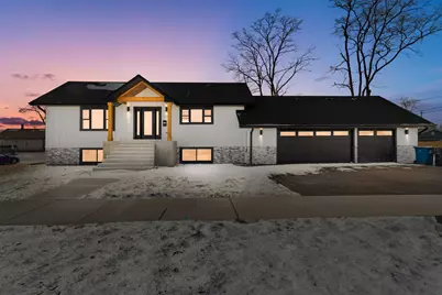 718 E 152nd Street, Phoenix, IL 60426 - Photo 1