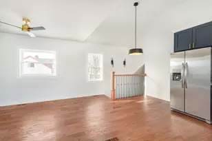 718 E 152nd St, Phoenix, IL 60426 - Photo 6