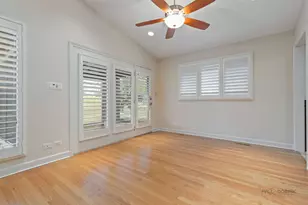 1742 Pebble Beach Dr, Hoffman Estates, IL 60169 - Photo 10