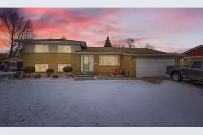 887 Ingram Place, Des Plaines, IL 60016 - Photo 1