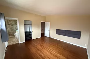 9200 Avers Ave, Evanston, IL 60203 - Photo 16