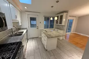 9200 Avers Ave, Evanston, IL 60203 - Photo 12