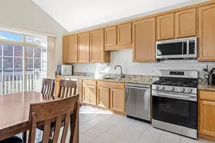 530 Prestwick Ln, Wheeling, IL 60090 - Photo 4