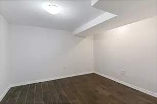 2402 N 77th Ct, Elmwood Park, IL 60707 - Photo 32