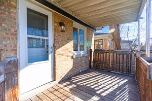 2402 N 77th Ct, Elmwood Park, IL 60707 - Photo 38