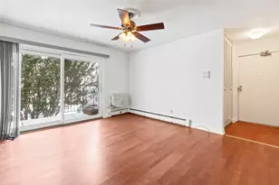 1493 N Winslowe Dr, Palatine, IL 60074 - Photo 2