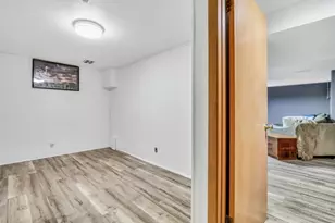 230 N Alleghany Rd, Grayslake, IL 60030 - Photo 36