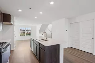 877 Briar Gln Ct, Hampshire, IL 60140 - Photo 8