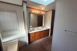 900 Micole Dr, Belvidere, IL 61008 - Photo 8