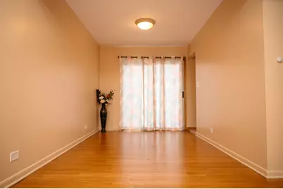 9404 Hamlin Avenue, Des Plaines, IL 60016 - Photo 4