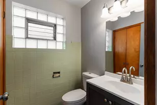 2206 W 81st Pl, Chicago, IL 60620 - Photo 10