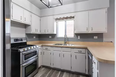 2206 W 81st Place, Chicago, IL 60620 - Photo 6