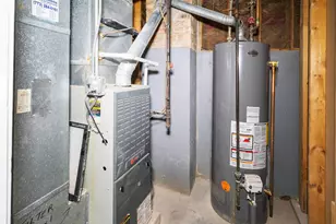 2206 W 81st Pl, Chicago, IL 60620 - Photo 20