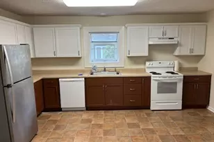 122 Crescent Ln, Cabery, IL 60919 - Photo 4