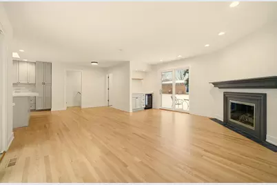 2372 Salceda Drive, Northbrook, IL 60062 - Photo 10