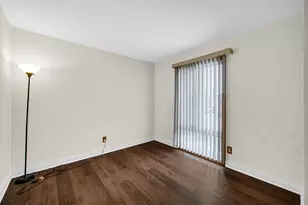 5213 W Greenbrier Dr, McHenry, IL 60050 - Photo 4