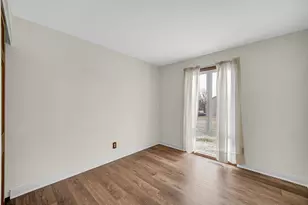 5213 W Greenbrier Dr, McHenry, IL 60050 - Photo 14