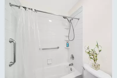 5213 W Greenbrier Drive, McHenry, IL 60050 - Photo 4