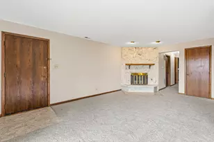 15140 Evergreen Dr, Orland Park, IL 60462 - Photo 8