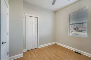 133 N 17th Ave, Melrose Park, IL 60160 - Photo 12