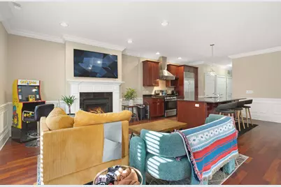 2222 W Belmont Avenue #203, Chicago, IL 60618 - Photo 10