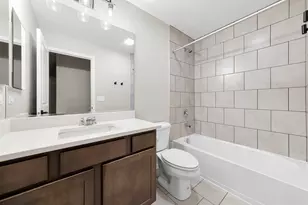 30W136 Wheeler Cir, Warrenville, IL 60563 - Photo 16