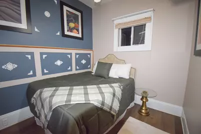 914 W Olive Street, Bloomington, IL 61701 - Photo 12