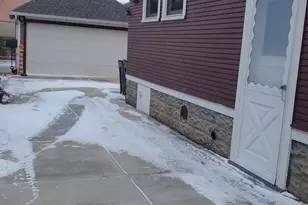 457 Arlington Ave, Elgin, IL 60120 - Photo 30