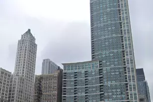 130 N Garland Ct, Chicago, IL 60602 - Photo 1