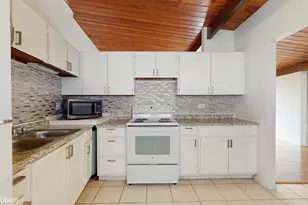 2306 Holiday Ter, Lansing, IL 60438 - Photo 6