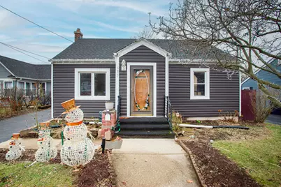 683 Columbia Avenue, Elgin, IL 60120 - Photo 2