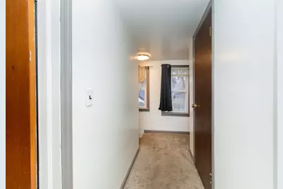 683 Columbia Avenue, Elgin, IL 60120 - Photo 16