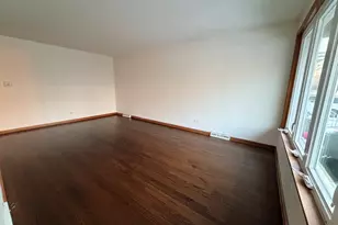 11214 S Sacramento Ave, Chicago, IL 60655 - Photo 4