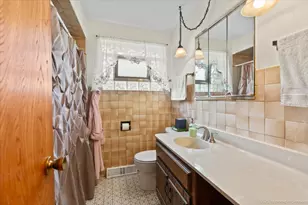 11214 S Sacramento Ave, Chicago, IL 60655 - Photo 14