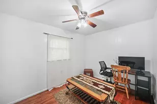 6404 W 85th Pl, Burbank, IL 60459 - Photo 14