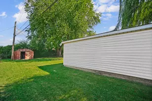 6404 W 85th Pl, Burbank, IL 60459 - Photo 16