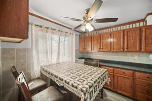 6404 W 85th Pl, Burbank, IL 60459 - Photo 8