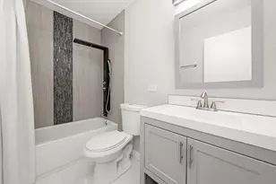 2208 W Diversey Ave, Chicago, IL 60647 - Photo 16